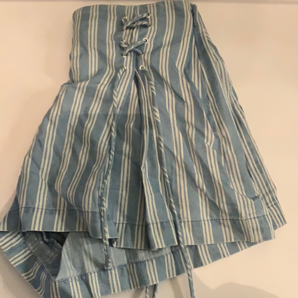 blue stripped forever 21 shorts